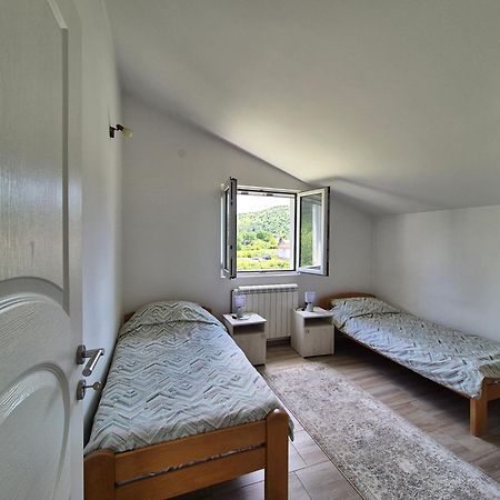 Apartament Cozy, Fully Equipped, Free Parking&Wifi, Quiet, 2Bd Podgorica Zewnętrze zdjęcie