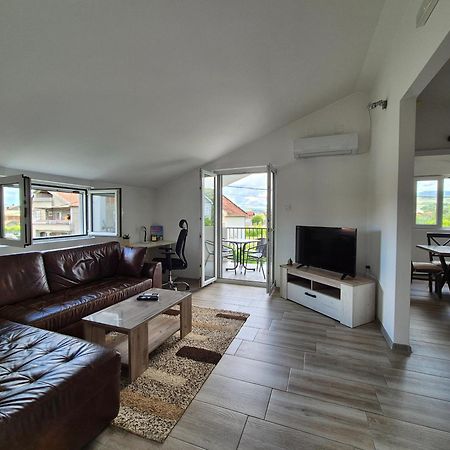 Apartament Cozy, Fully Equipped, Free Parking&Wifi, Quiet, 2Bd Podgorica Zewnętrze zdjęcie