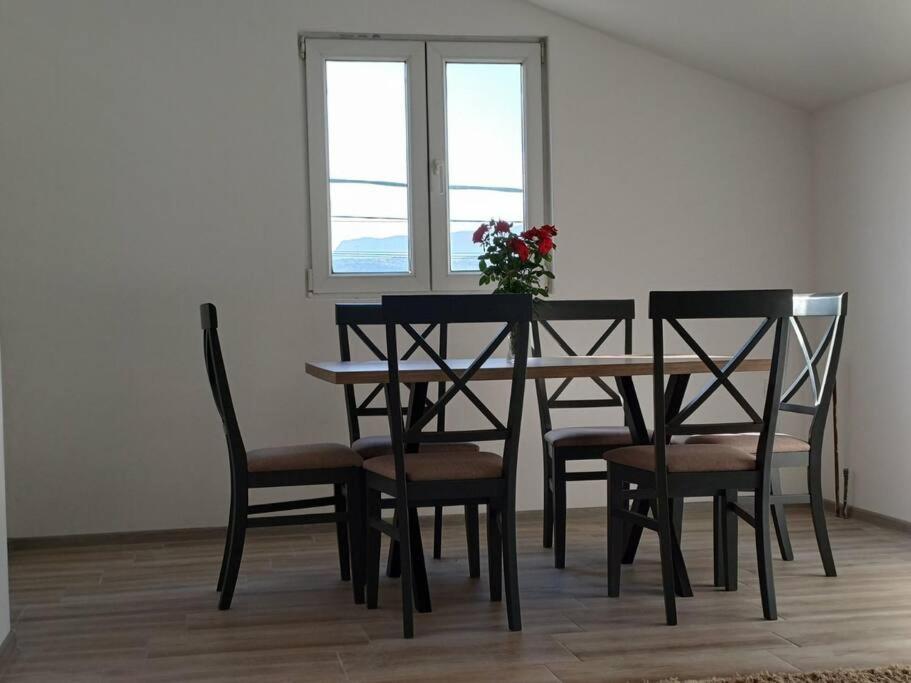 Apartament Cozy, Fully Equipped, Free Parking&Wifi, Quiet, 2Bd Podgorica Zewnętrze zdjęcie